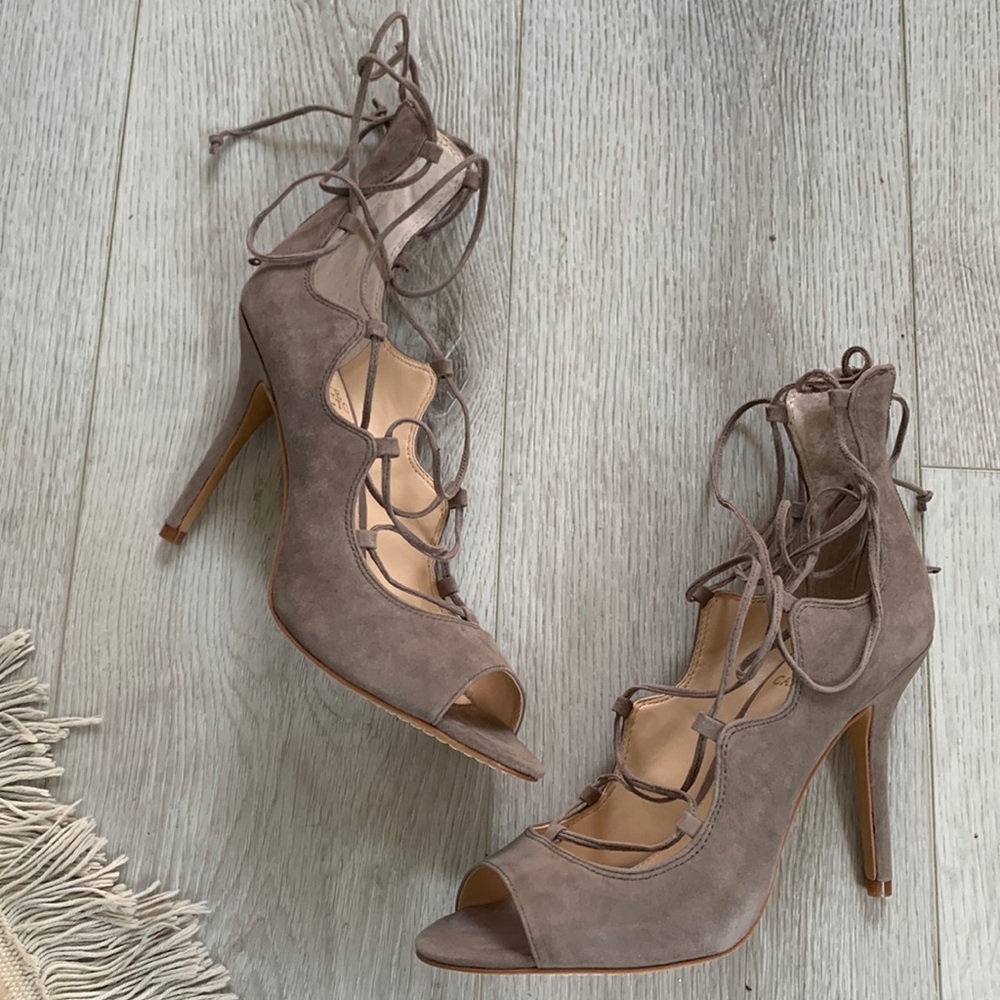 NIB Vince Camuto VC Sandria heel